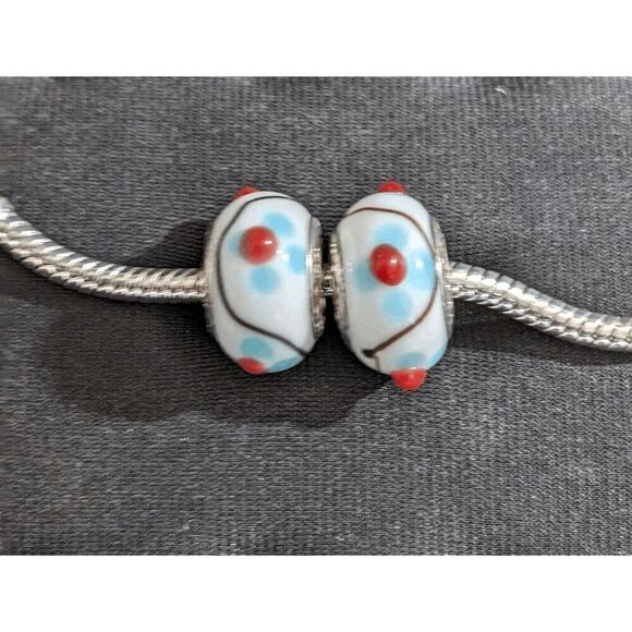 Set of 2 Pandora White w/Blue/Red Flower & Brown Squiggle - Picture 1 of 2